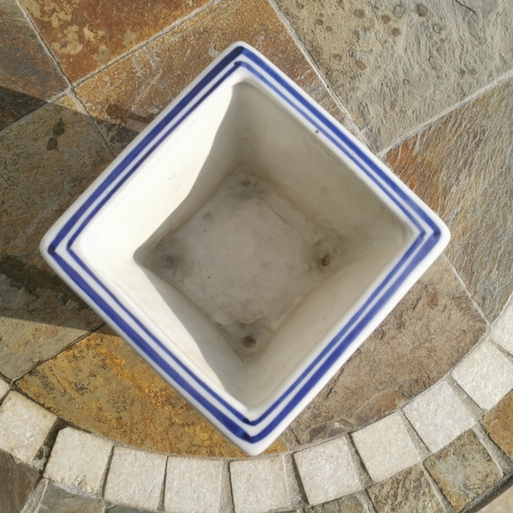 Chinese Porcelain Hand Painted Blue, Yellow and White Bonsai Pot/Plant Pot - Picture 3 of 7